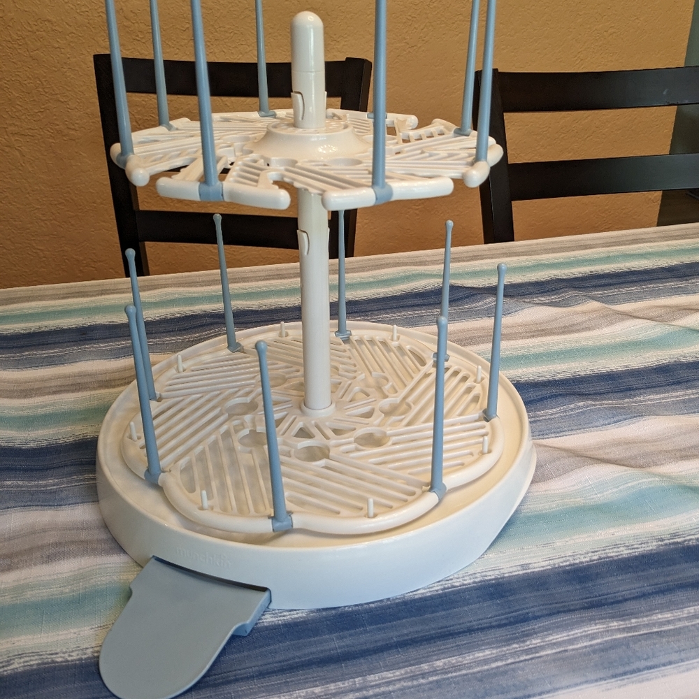 EUC Munchkin Drying Rack - Picture 2 of 2